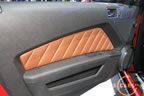 mustang_autoshow_q8.jpg (157kb)